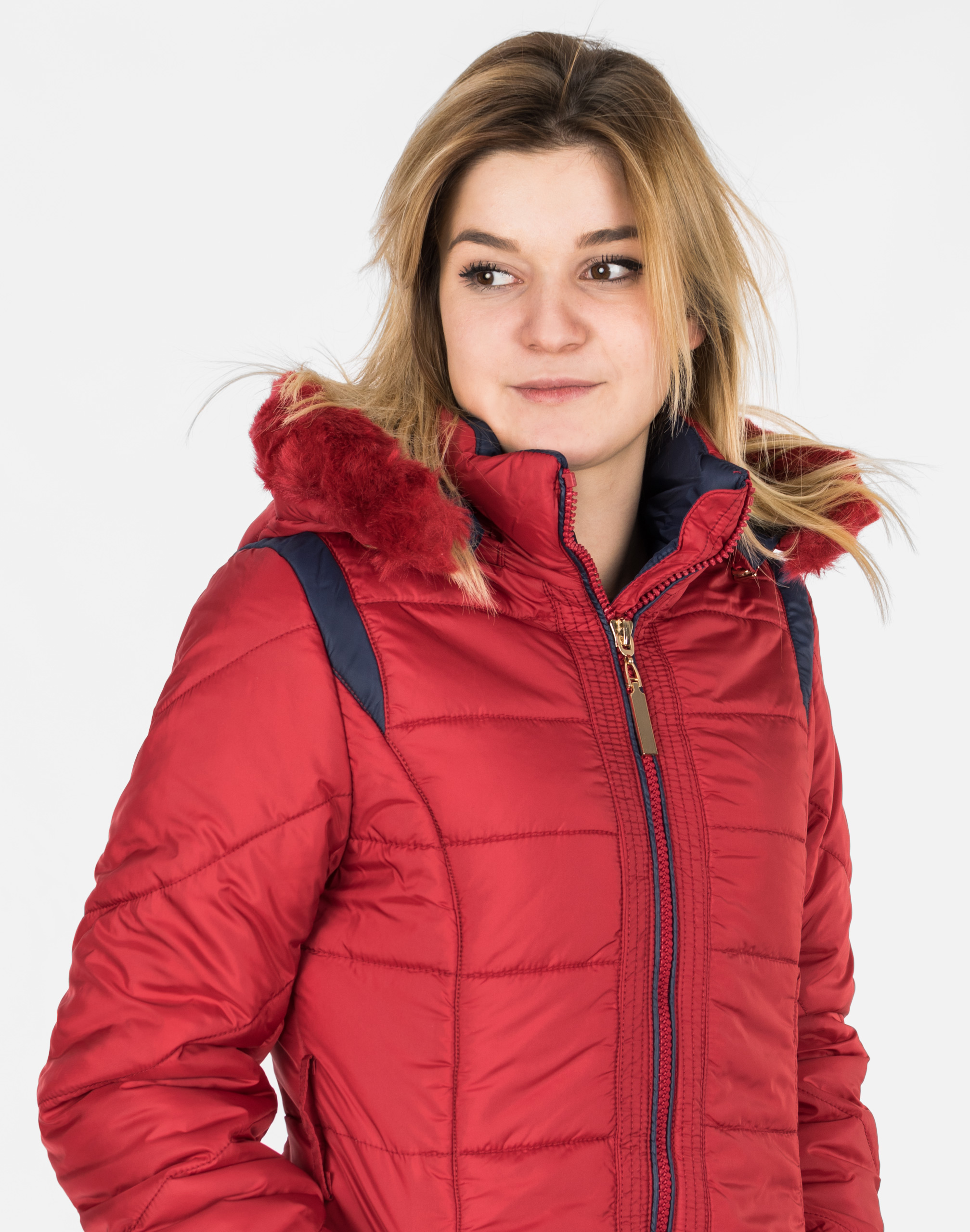 Płaszczyk Damski Kurtka z Kapturem 6806 L Czerwon Szerokość pod pachami 49 cm