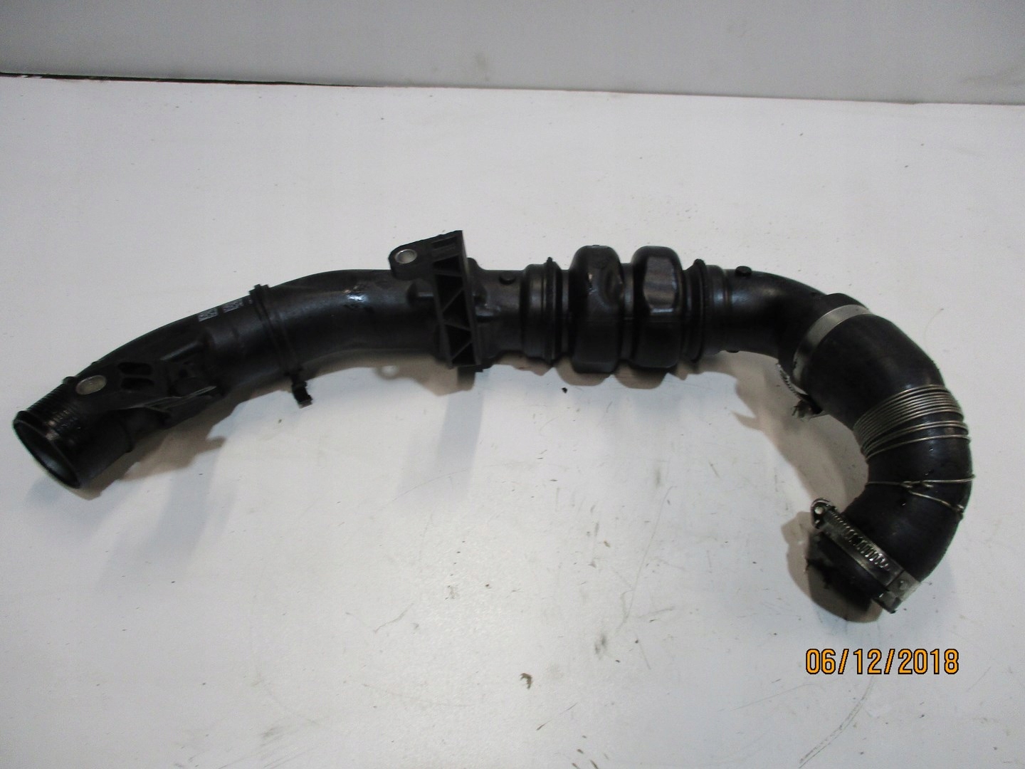 hose pipe Ford Mondeo MK5 2.0TDCI DS73-6C646-FE