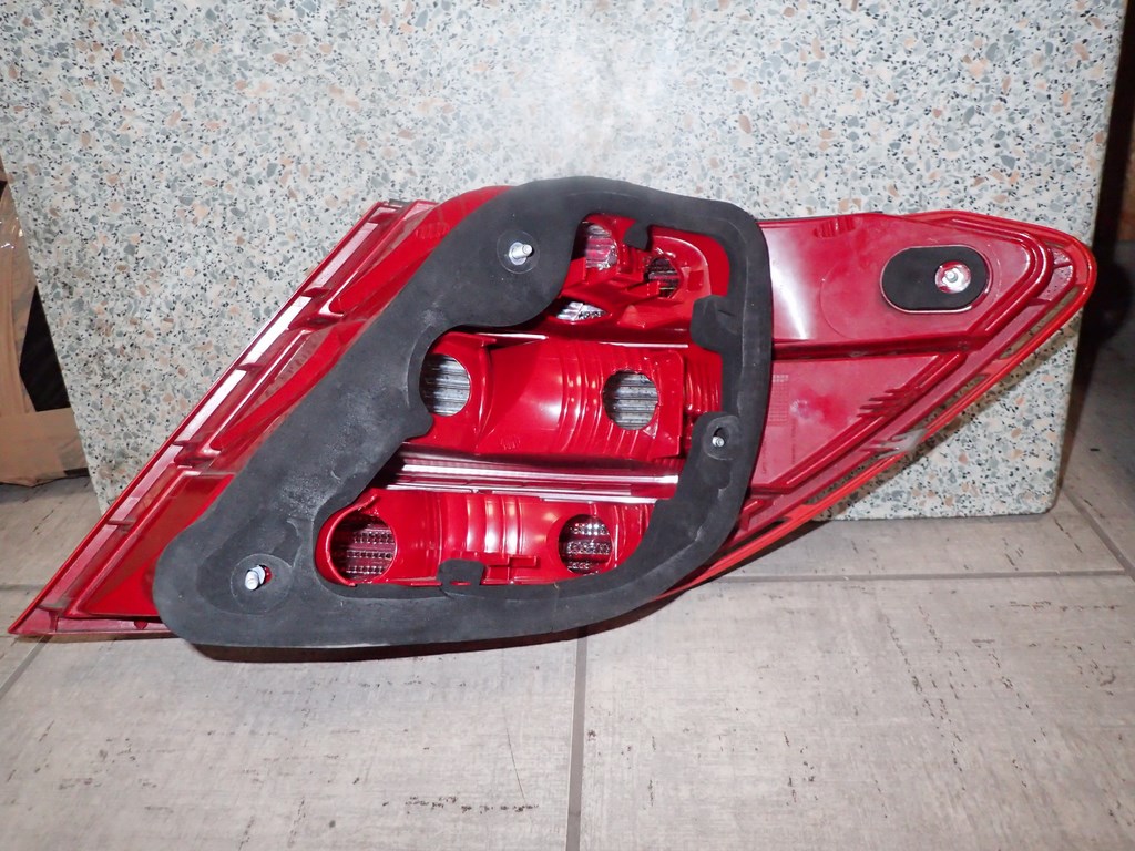 light left rear rear part MERCEDES C KLASA 204 sedan