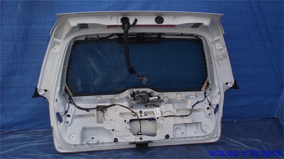 VOLVO V70 LIFT 13-15r KLAPA DEMONTAŻ 2015r Kolor szary