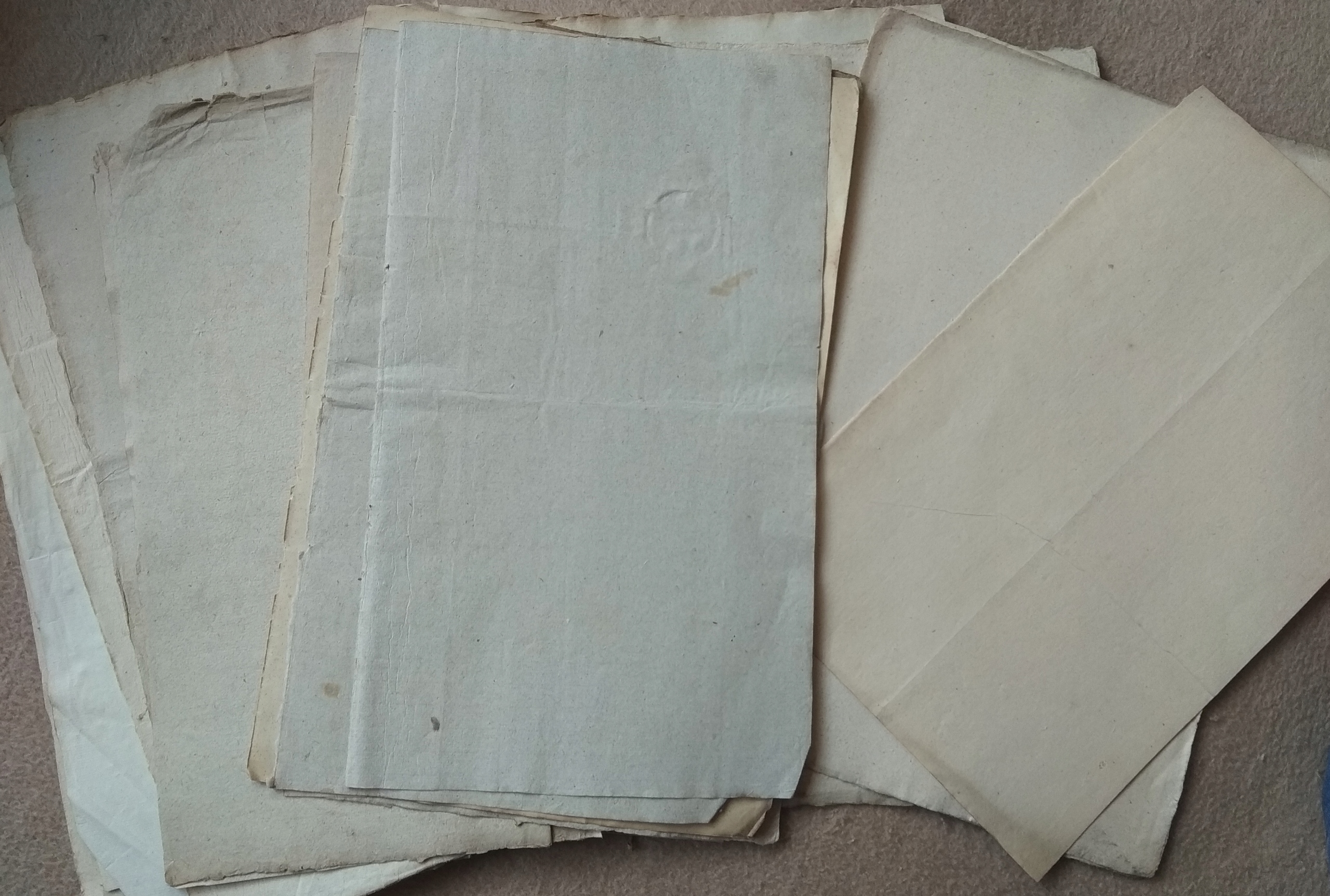 Бумага 18 век. Бумага 19 век. Сложенная бумага. Писчая бумага 19 века. Папиросная бумага.