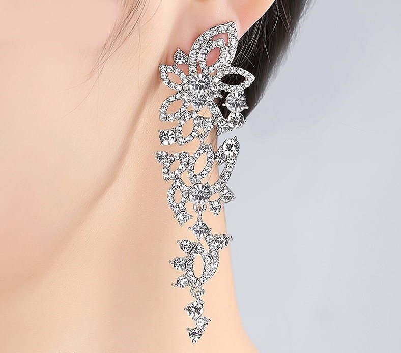 KOLCZYKI SREBRNE Z CYRKONIAMI, EFEKTOWNE, PIĘKNE Marka Inna marka