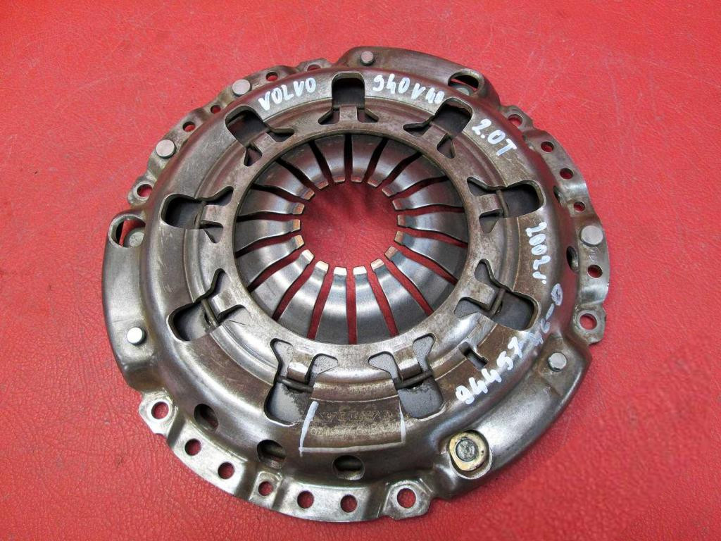 диск сцепления volvo S40 2.0 , C30 2.4 . 9445746-B