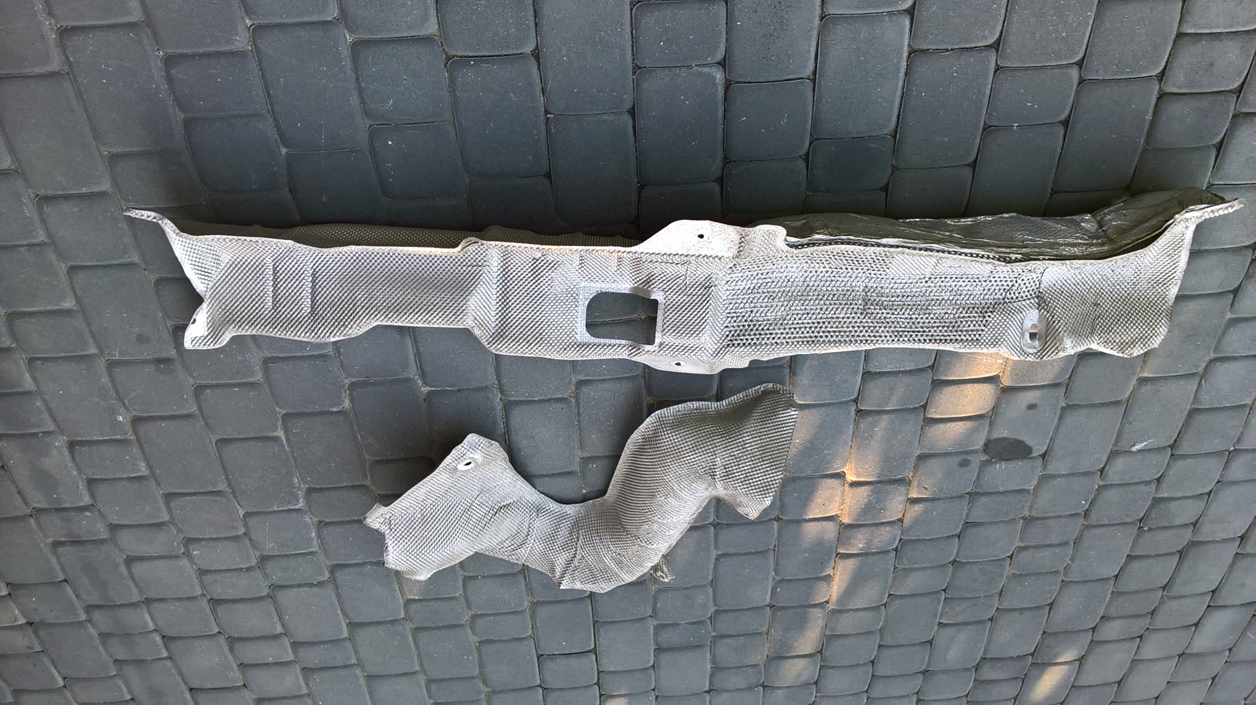 ТЕПЛОВИЙ ЩИТ ВИХЛОПУ FORD FIESTA MK7 2016