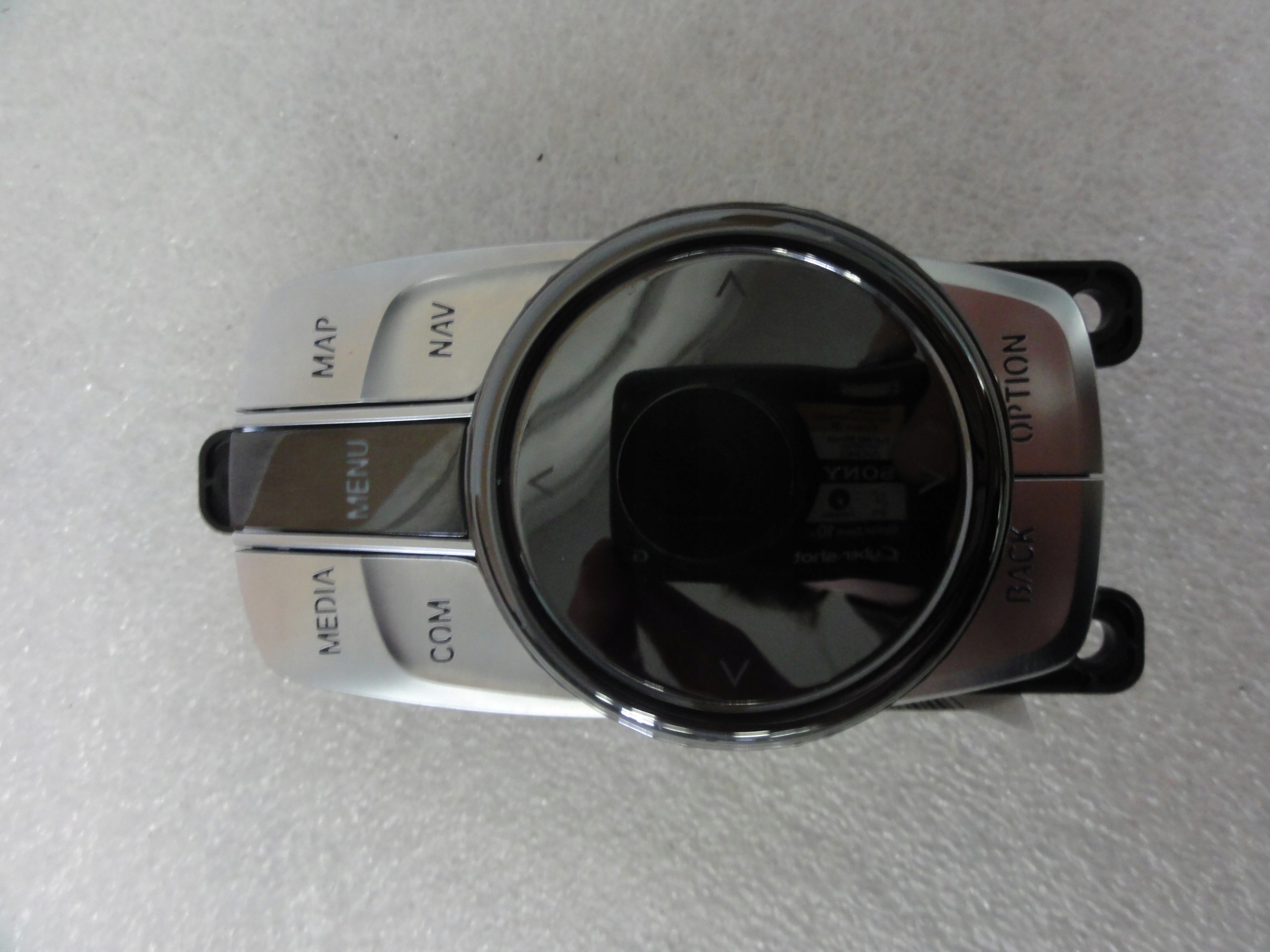 BMW 7 G11 G12 10,25 Evo