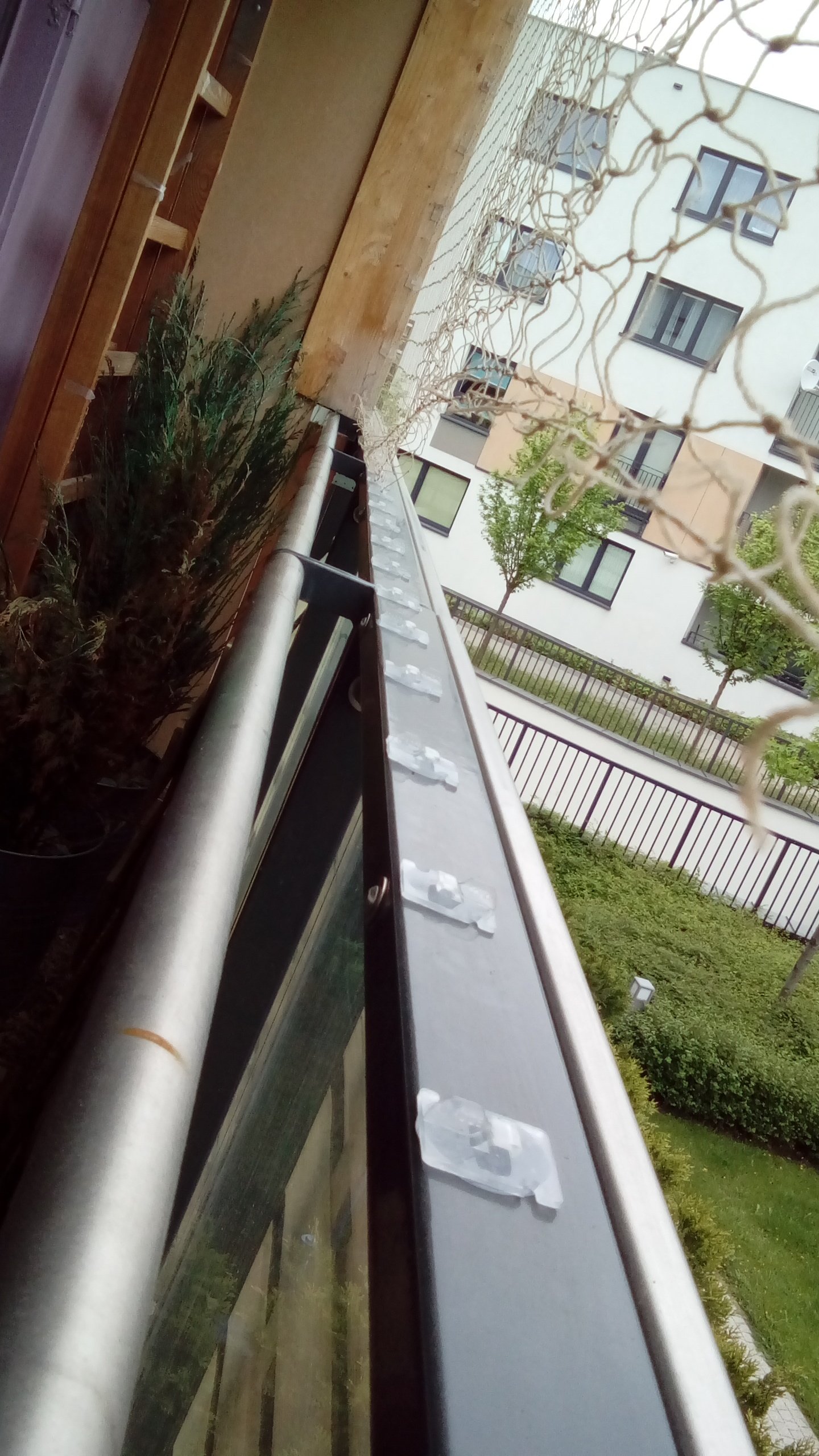 ZACZEPY DO SIATKA NA BALKON DLA KOTA 80 SZT + KLEJ DO KAŻDEGO RODZ. SIATEK Rodzaj inny