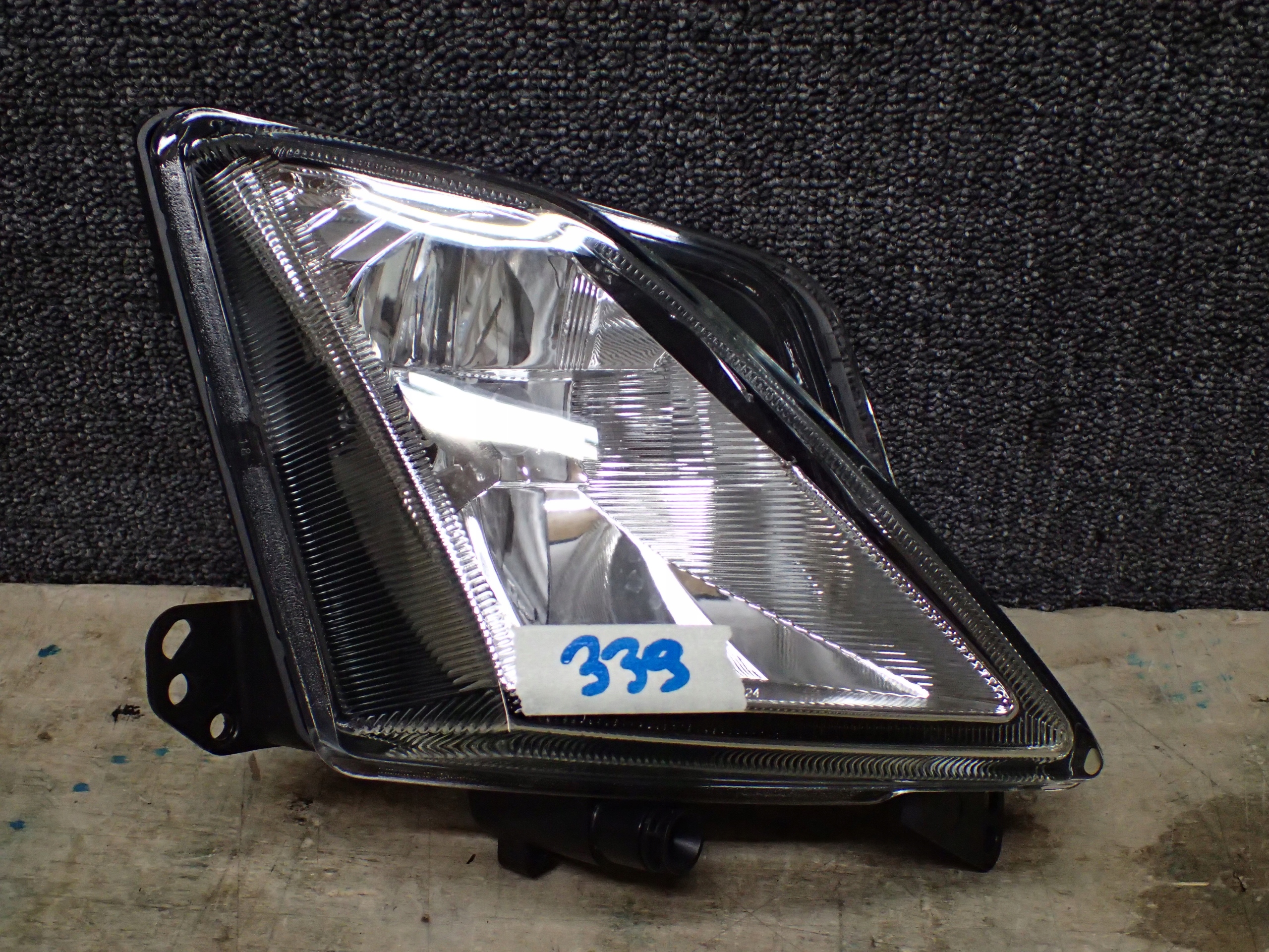 ПРОТИВОТУМАНКА ПРАВЫЙ FORD FOCUS Mk4 18-