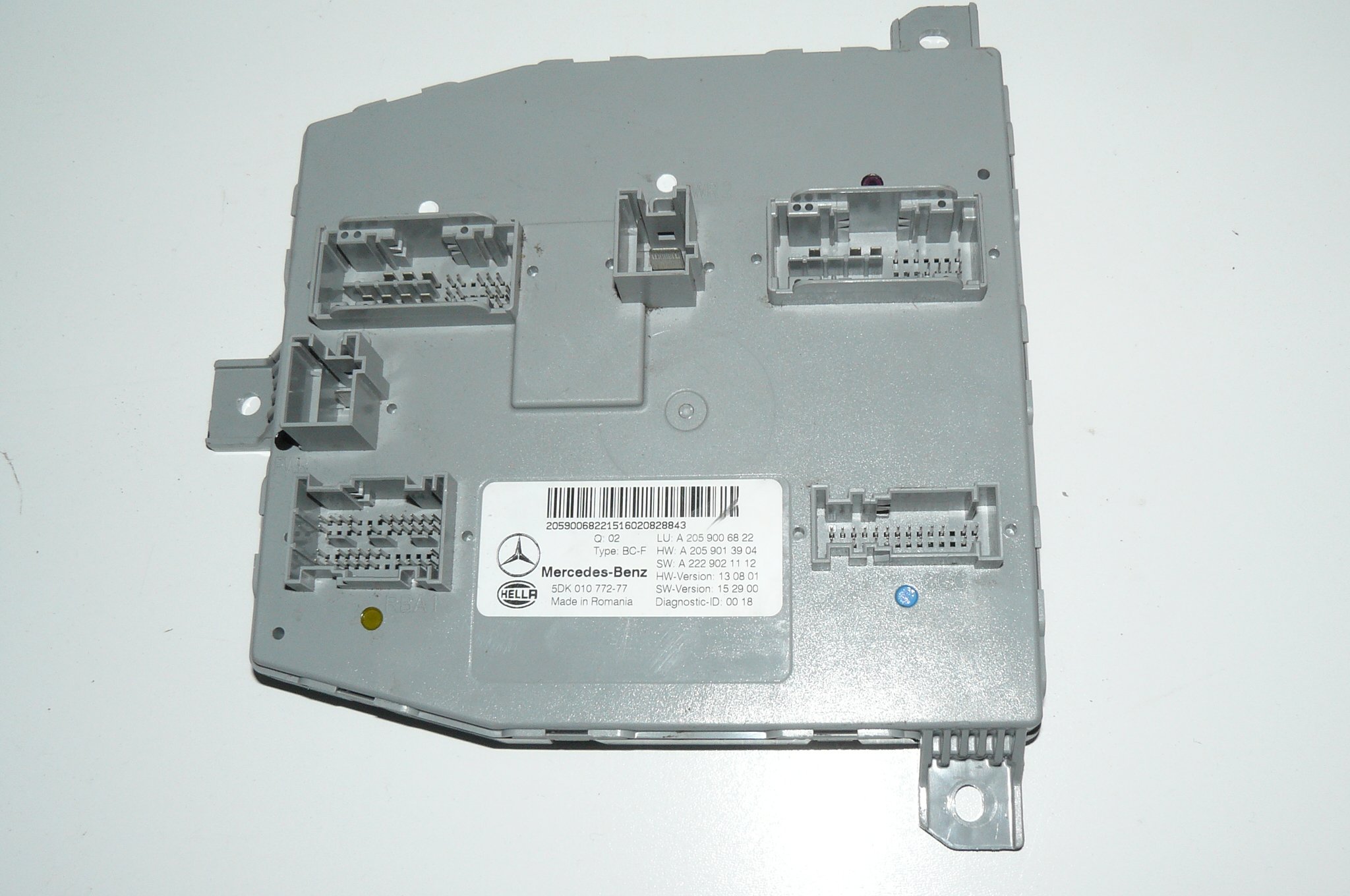 A2059006822 - MERCEDES W205 сам центр комфорта 2059006822