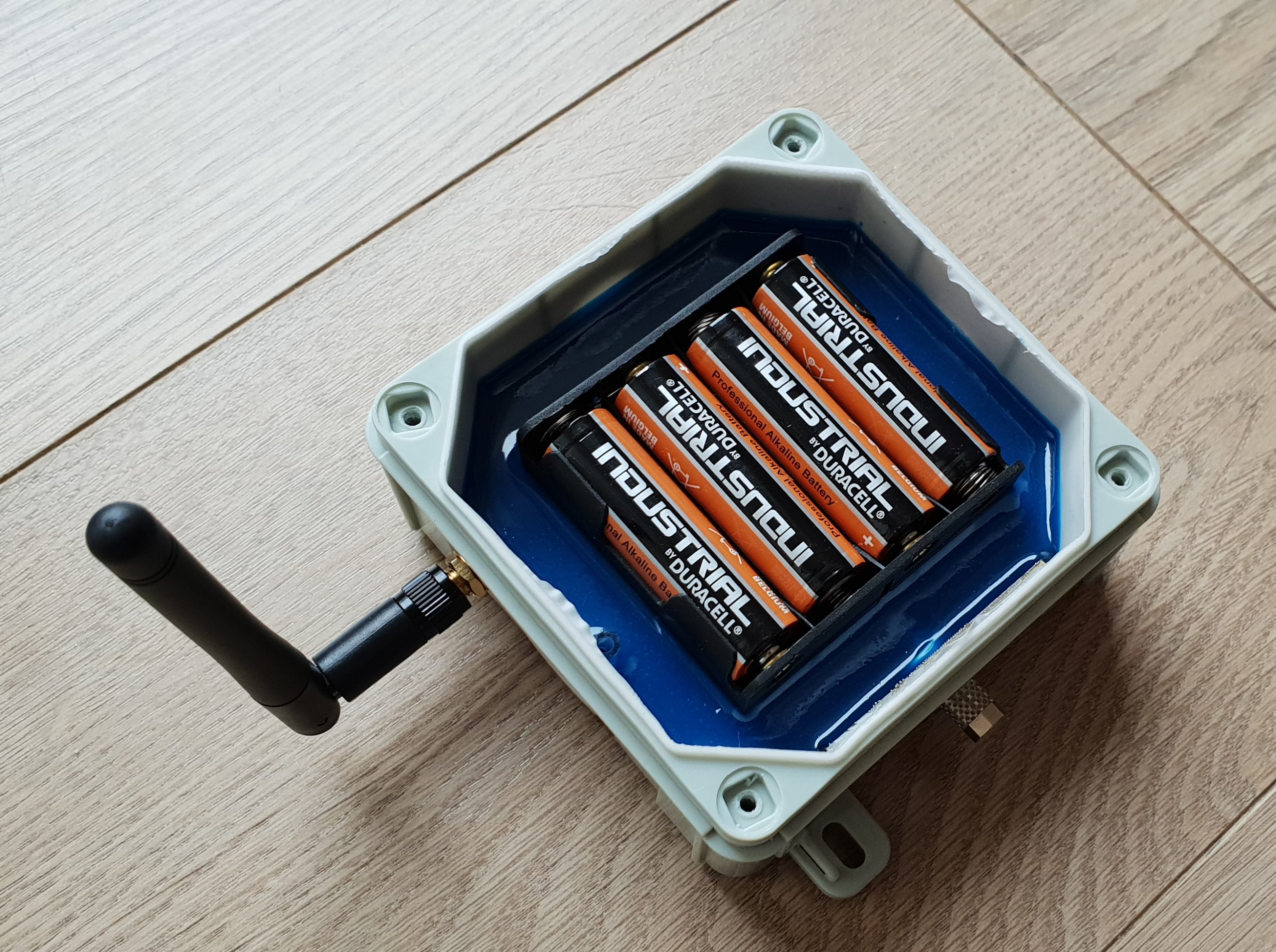 Szambo czujnik poziomu WiFi SMS Android Telefon EAN (GTIN) 5905525897508