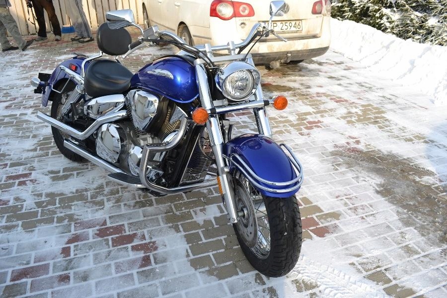 RELING NA PRZEDNI BŁOTNIK HONDA VTX 1300 RETRO Dopasowanie do pojazdu produkt dedykowany