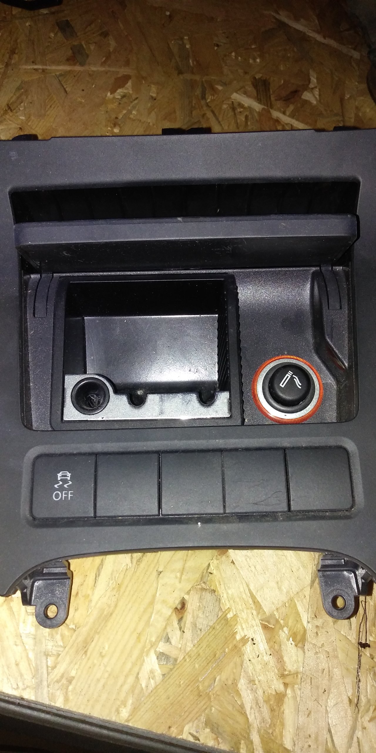 Пепельница VW GOLF VI комплект 5KO863475AF