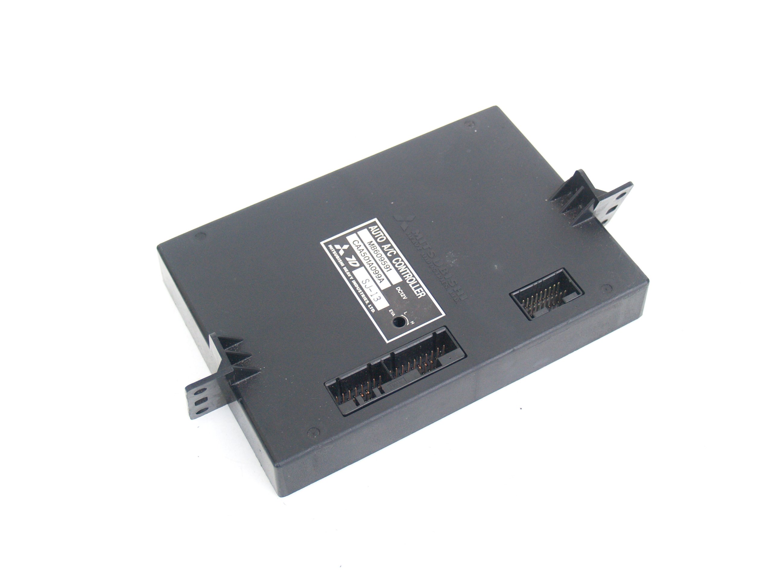 КОНТРОЛЛЕР КОНДИЦИОНЕРА MITSUBISHI 3000GT MB609591