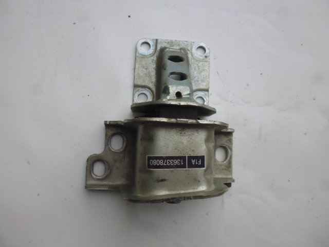 1363378080 - ЛАПА ПОДУШКА КОРОБКИ FIAT DUCATO 2006-2.2 2.3 MJ