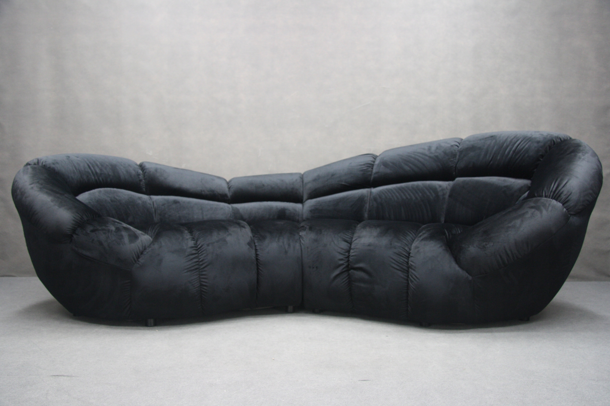 

Sofa Czarna Kanapa Owal Retro Design Welur Duża