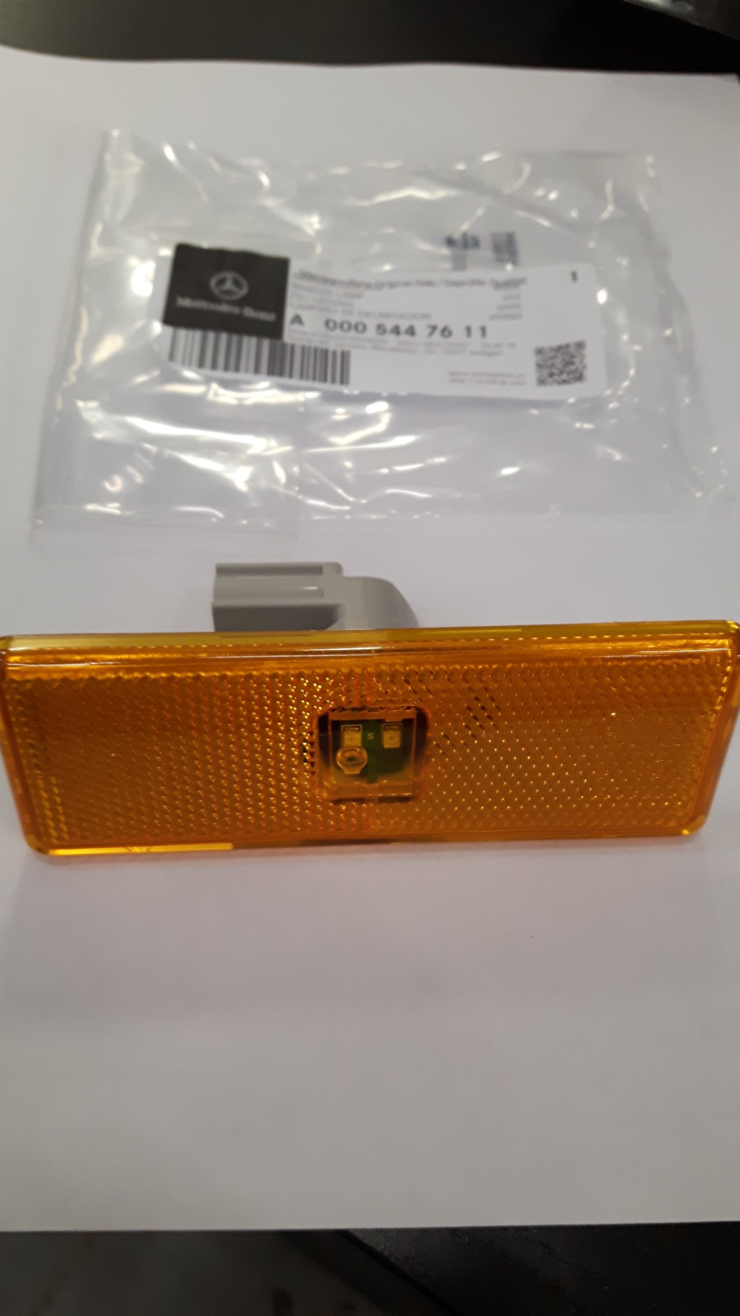 LAMPKA OBRYSOWA MERCEDES ACTROS AXOR AROCS