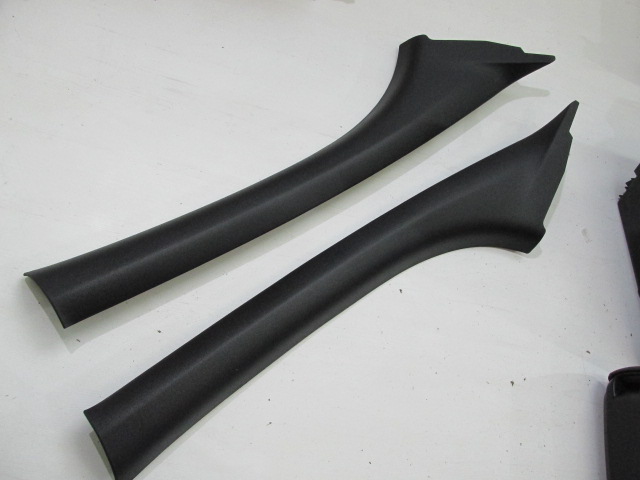 OSŁONY SŁUPKÓW PRZÓD CITROEN DS3 Producent części Citroen OE