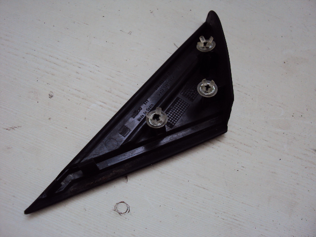 TRÓJKĄT NA BŁOTNIK PRAWY SEAT LEON III CUPRA Typ samochodu Samochody osobowe