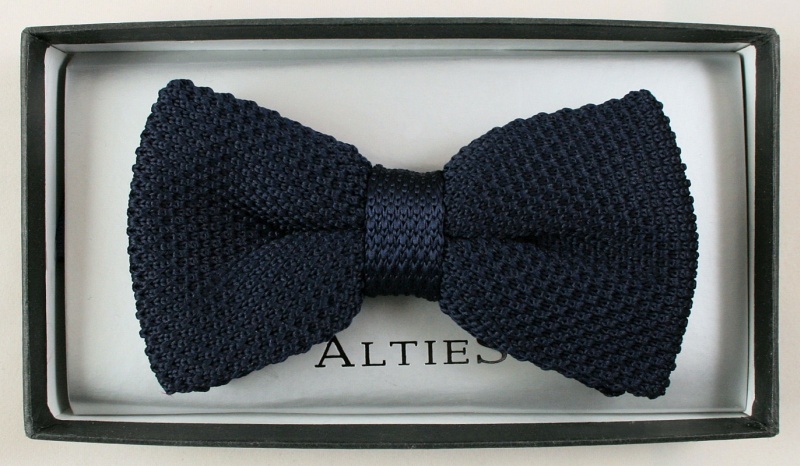 Modna mucha dziergana (knit) - Alties Wzór dominujący bez wzoru