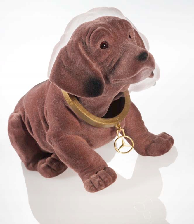 ПОЮЩАЯ СОБАКА МЕРСЕДЕС БРАУН