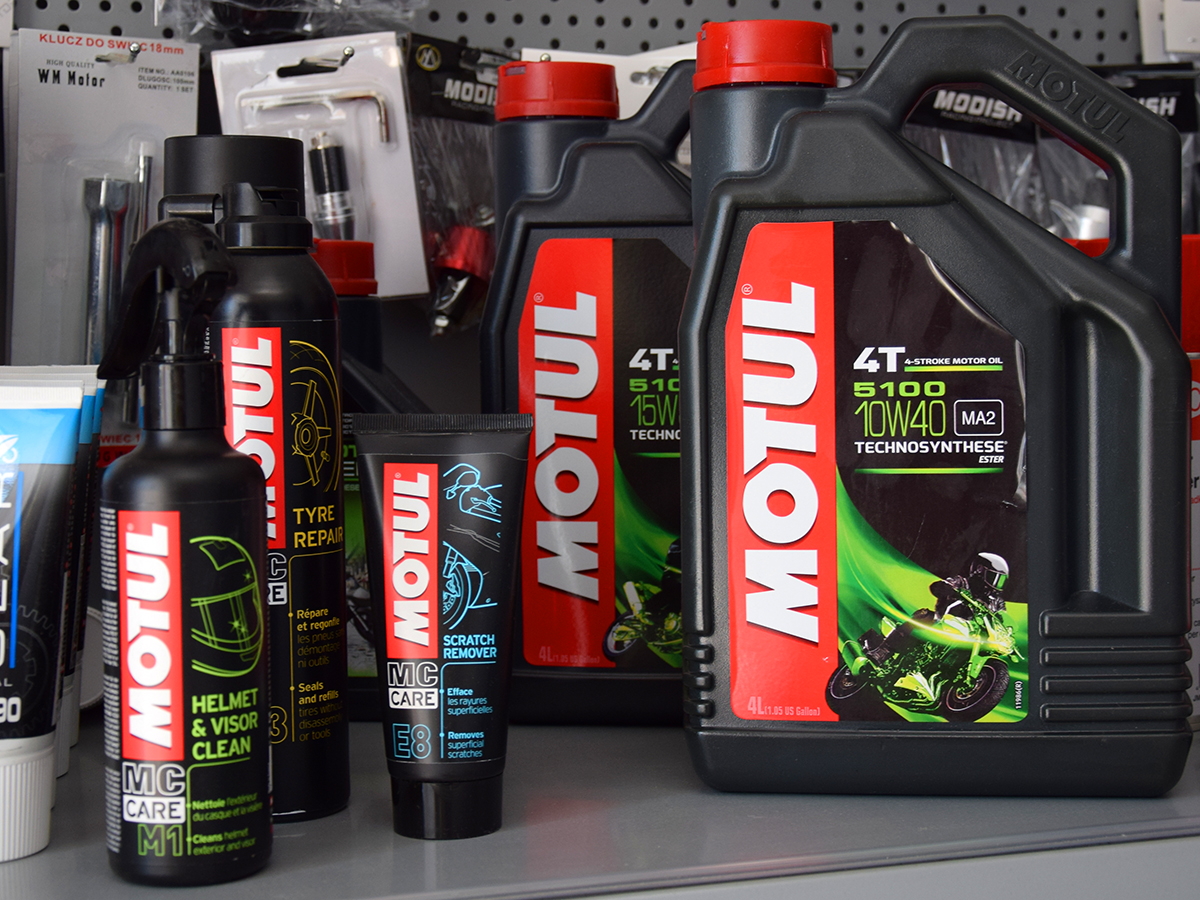 M o t u s. Motul m3. Motul Scratch Remover. Motul MC Care e2 Moto-Wash, 1л. Motul insect Remover.