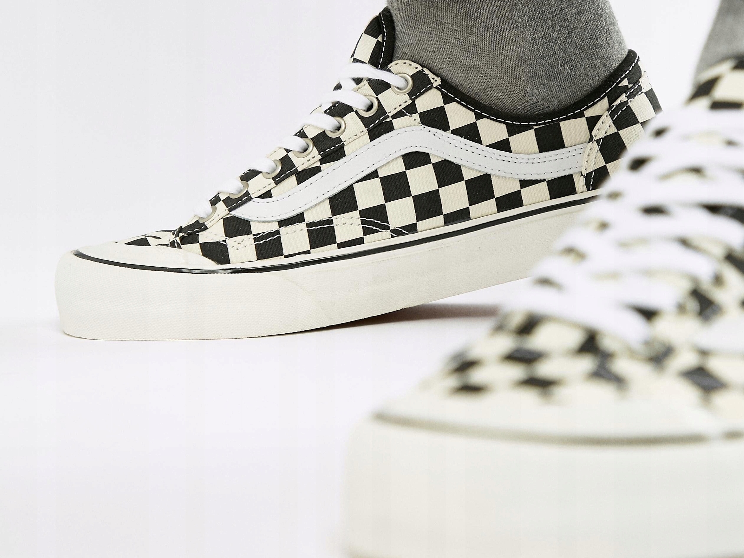 Vans Style Trampki w Kratę Sznurowane 43 Vans Style Trampki w Kratę Sznurowane 43