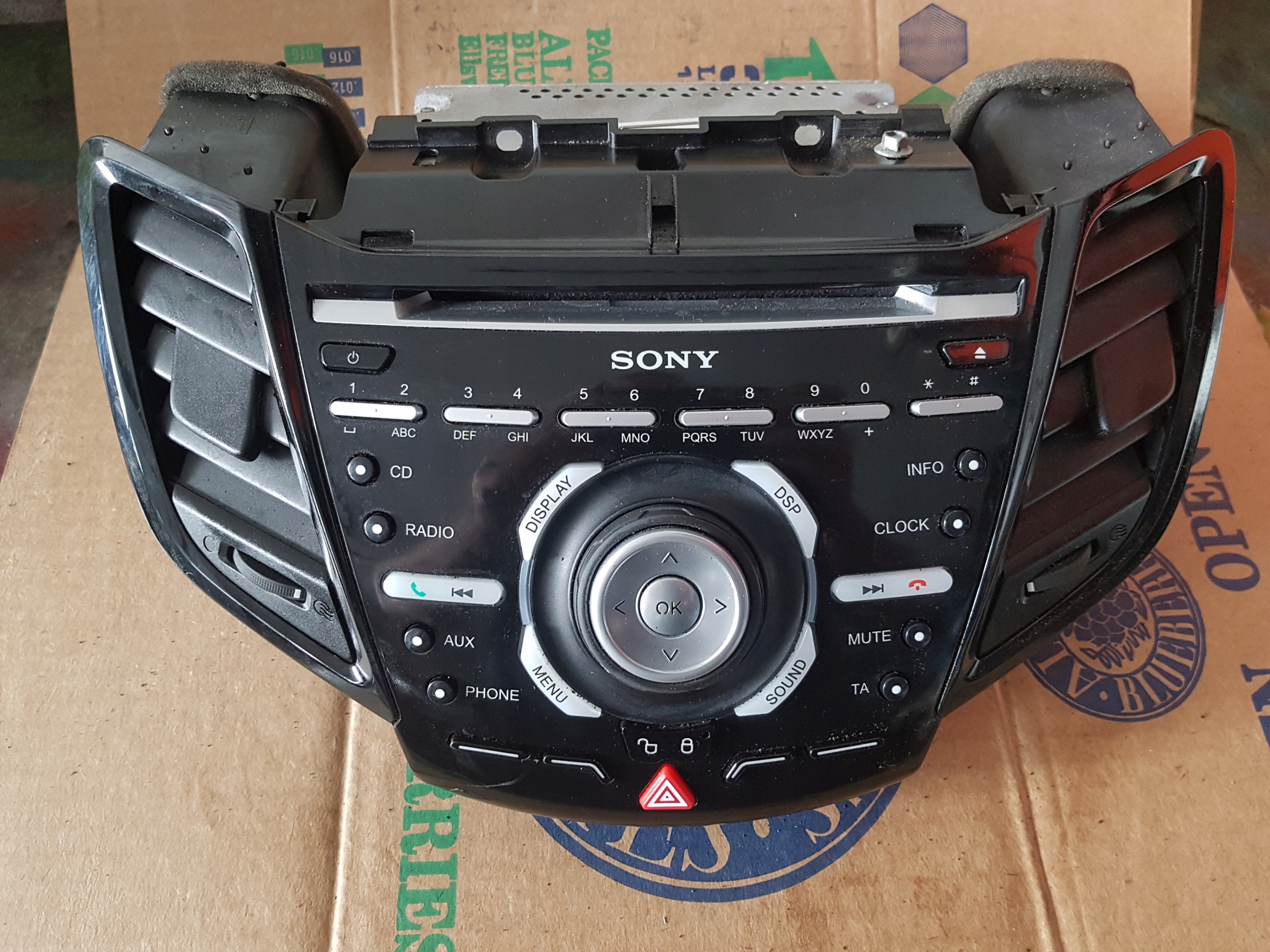 FORD FIESTA MK7 LIFT RADIO CD SONY 7440720924