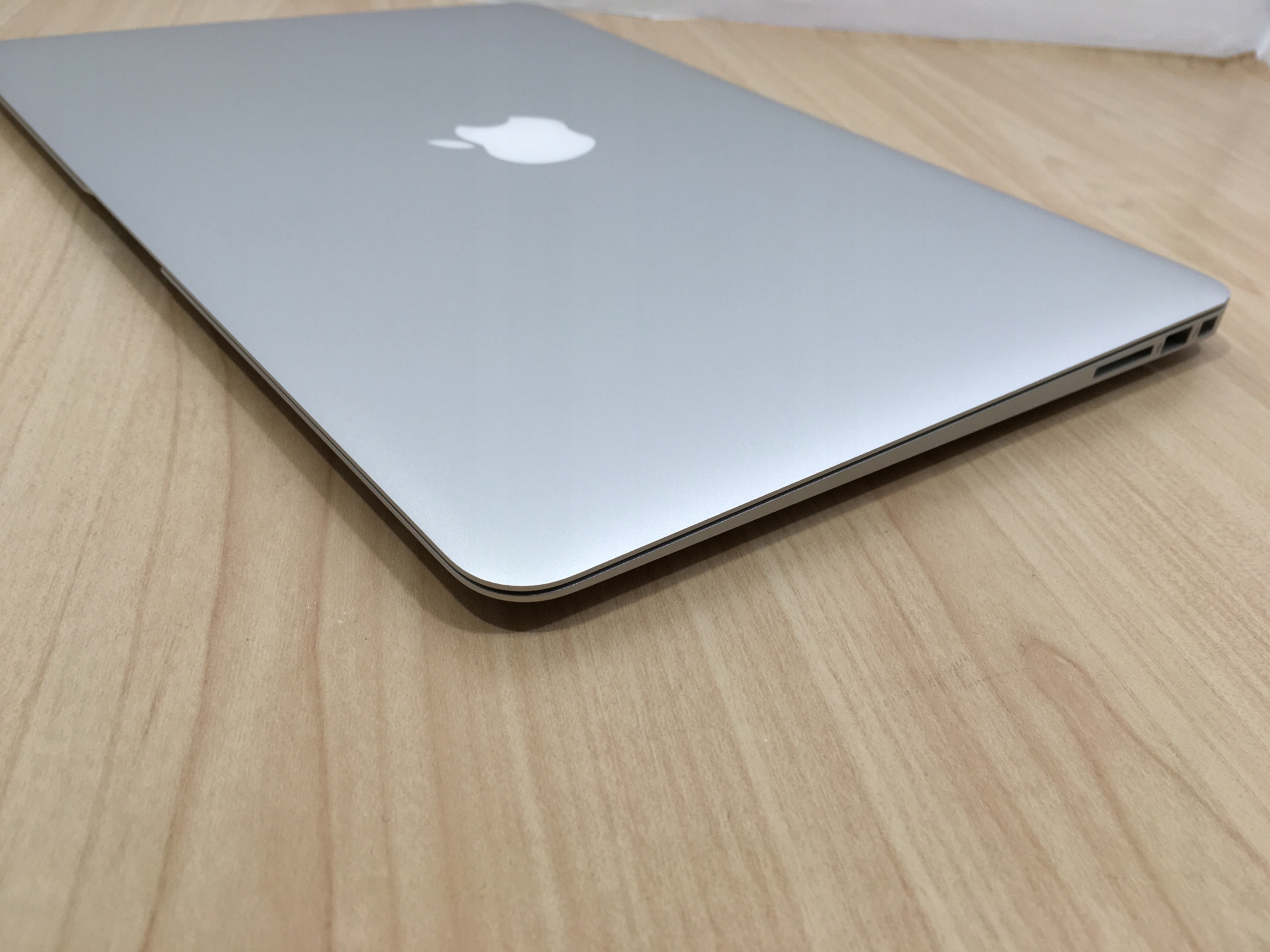 MACBOOK AIR 7.2 i5 2x1.6GHz 8GB 13' 128GB SSD XN21 - 7718007850 ...