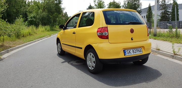 Volkswagen fox 1.2 żółty 7449009749 oficjalne archiwum