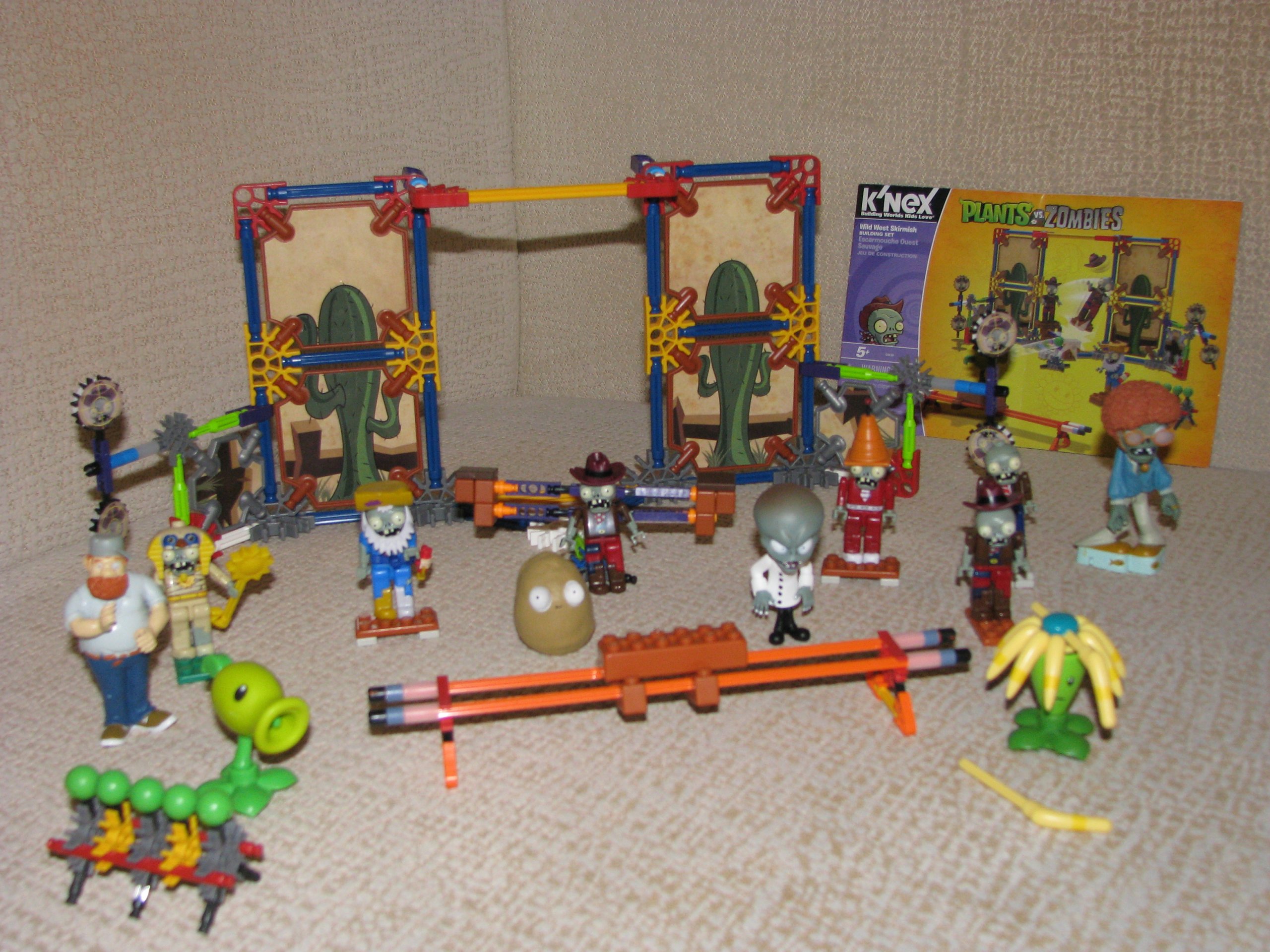 Zestaw Knex Plants Vs Zombies