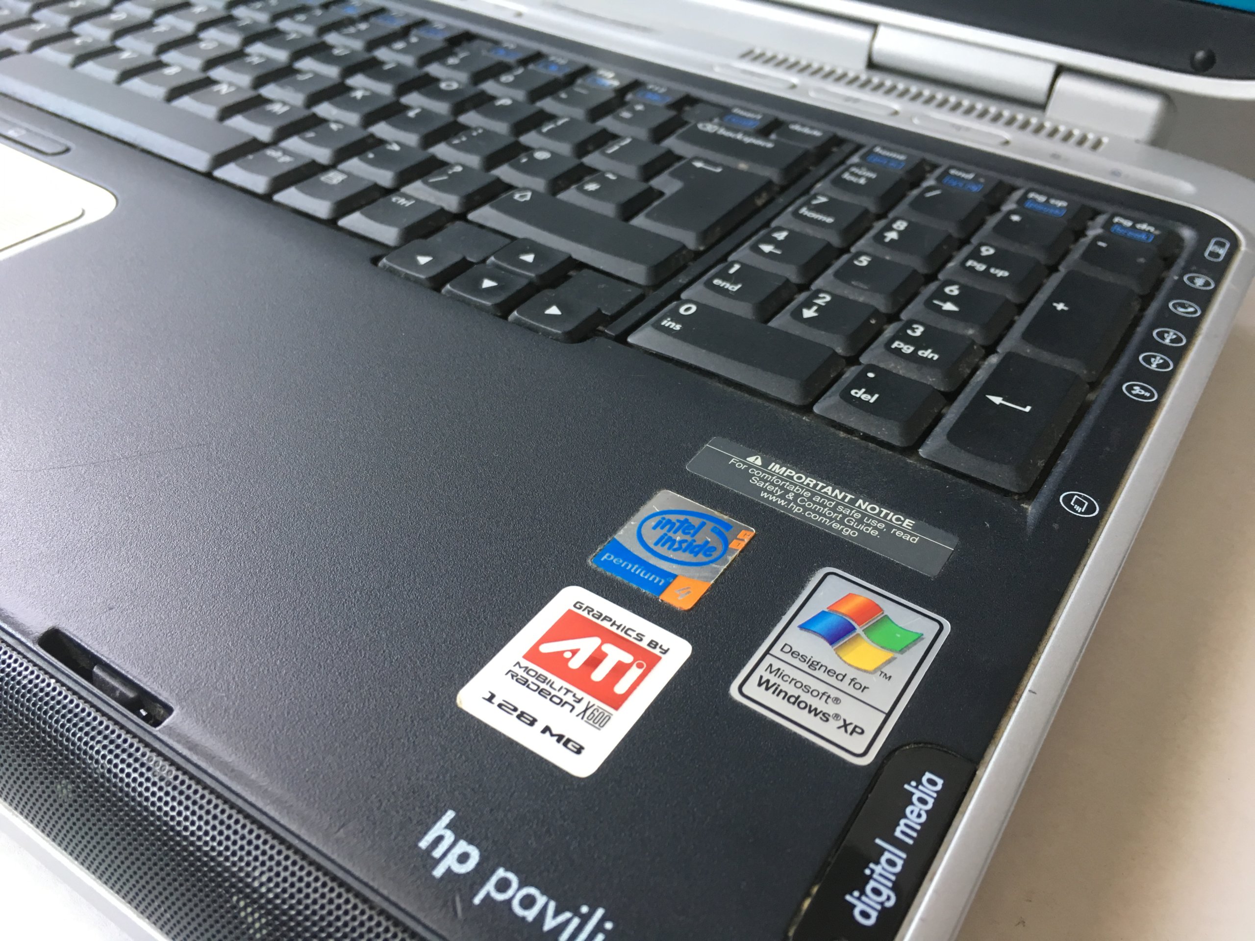 HP PAVILION zd8000 LAPTOP 17 CALI HERMAN / KARDON 7415625748