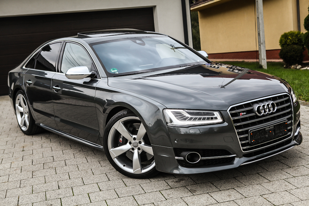 Audi s8 d4