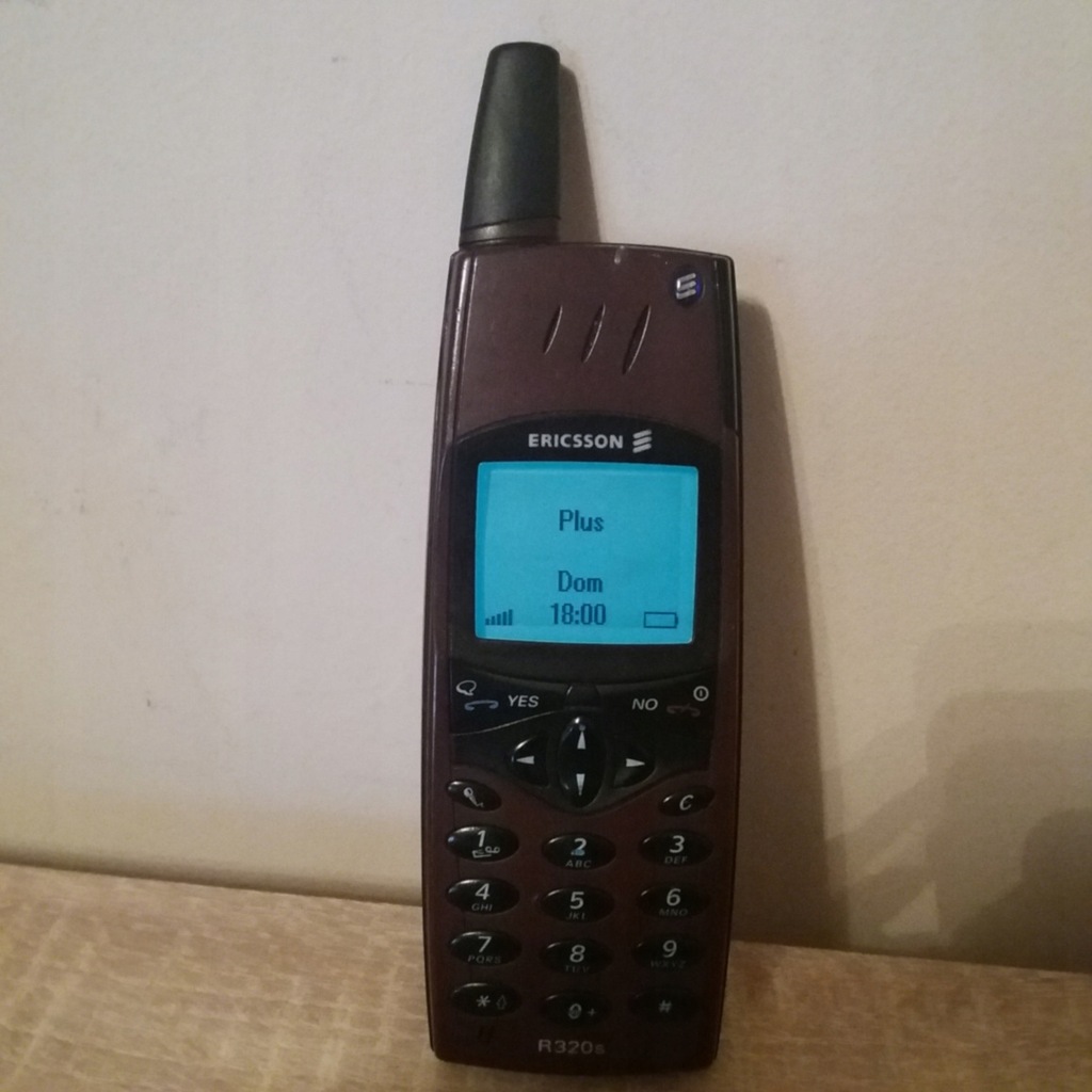 KOLEKCJONERSKI KOMÓRKOWY TELEFON ERICSSON R320s - 7627982875 - oficjalne  archiwum Allegro