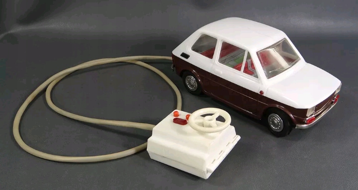 Fiat 126p CZZ UNIKAT Zabawka Prl
