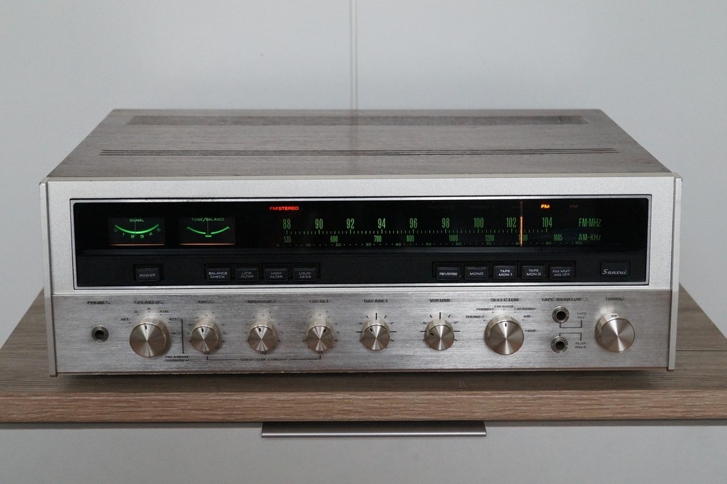 Amplituner stereo Sansui Eight Vintage