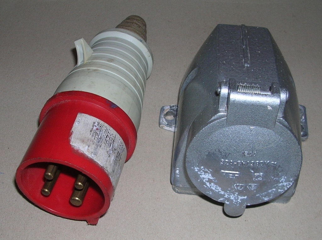 GNIAZDKO + WTYCZKA 32A, 380V (4 bolce okrągłe) - 7320483869 - oficjalne ...