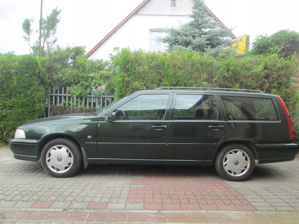 Volvo V70, 2,4 benzyna