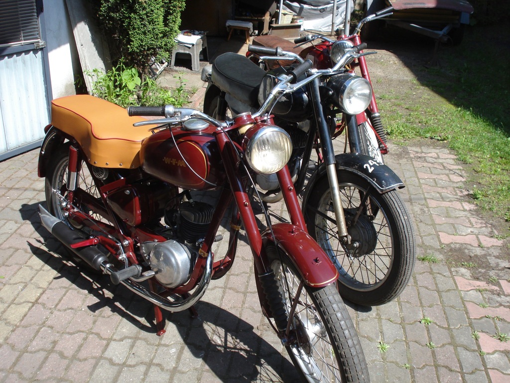 Motocykl WFM 125  2 szt. ,WSK 125.