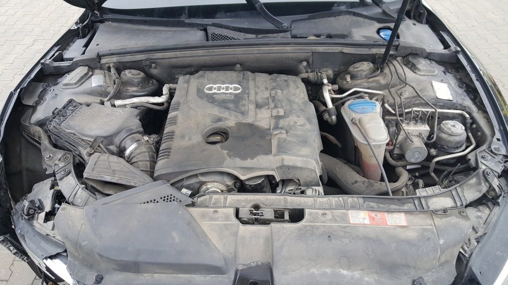 AUDI A5 1.8 TFSI 8T zarejestrowany uszkodzony 7238462864 oficjalne archiwum Allegro