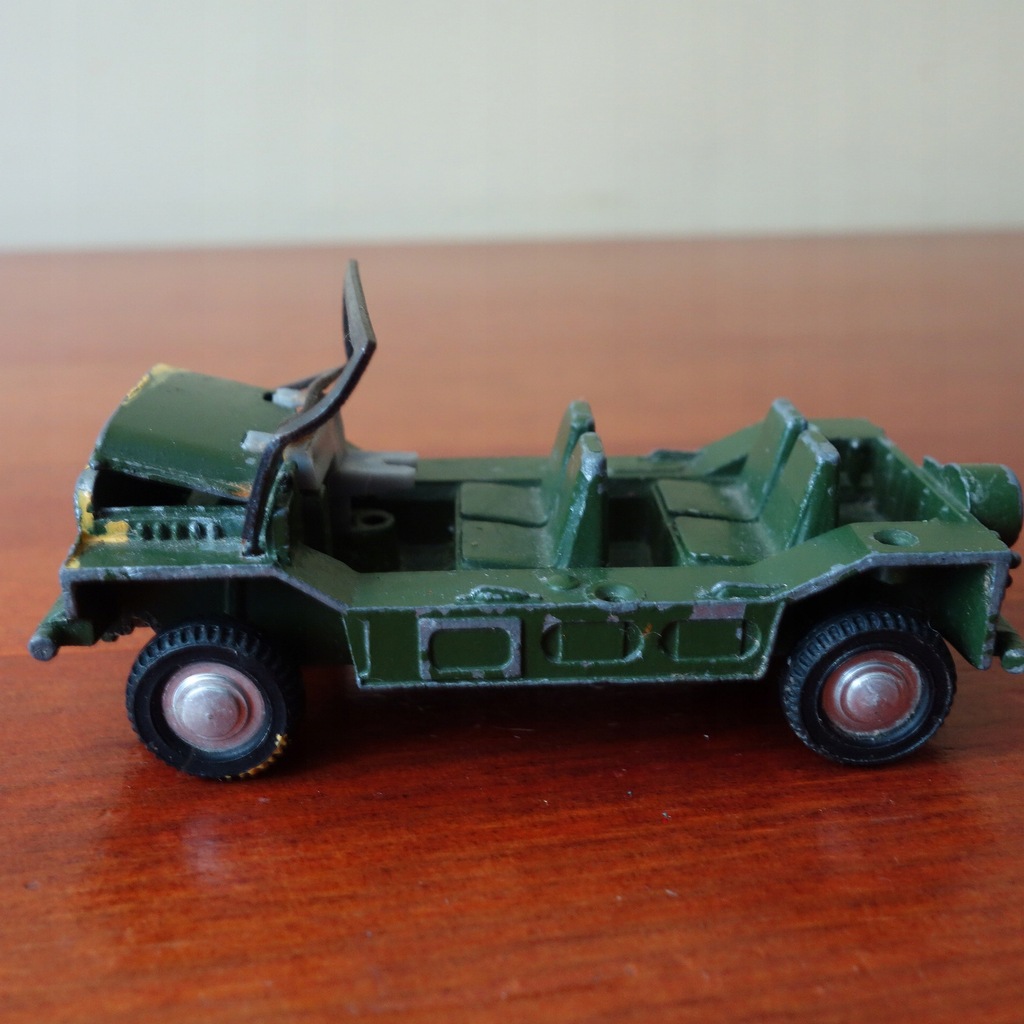 DINKY TOYS AUSTIN MINI MOKE