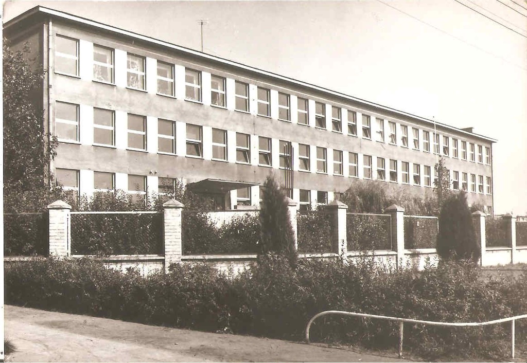 KOŚCIAN --- SZKOŁA PODSTAWOWA nr-4 --- 1976