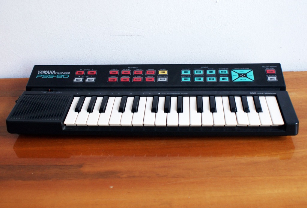 Yamaha pss 80 8-bit chiptune keyboard 