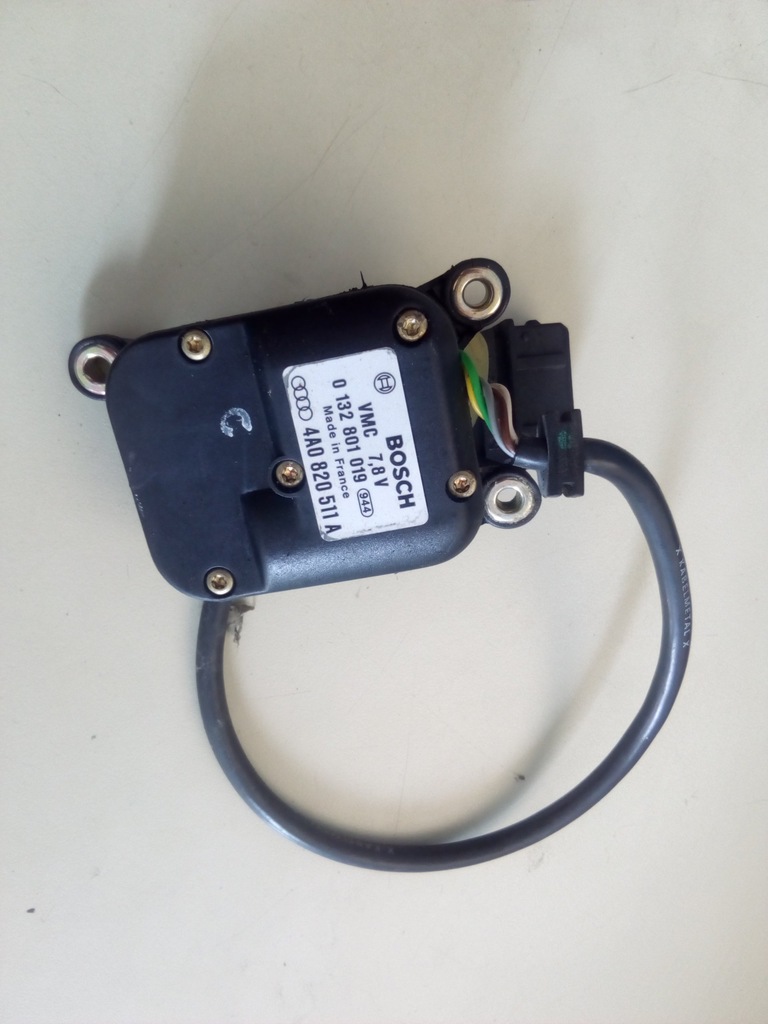 SILNICZEK REGULACJI 4A0820511A AUDI 100 A6 C4 FVAT