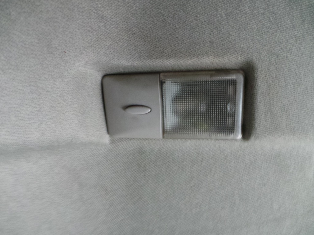 LAMPKA OŚWIETLENIA KABINY RENAULT PREMIUM 460 DXI