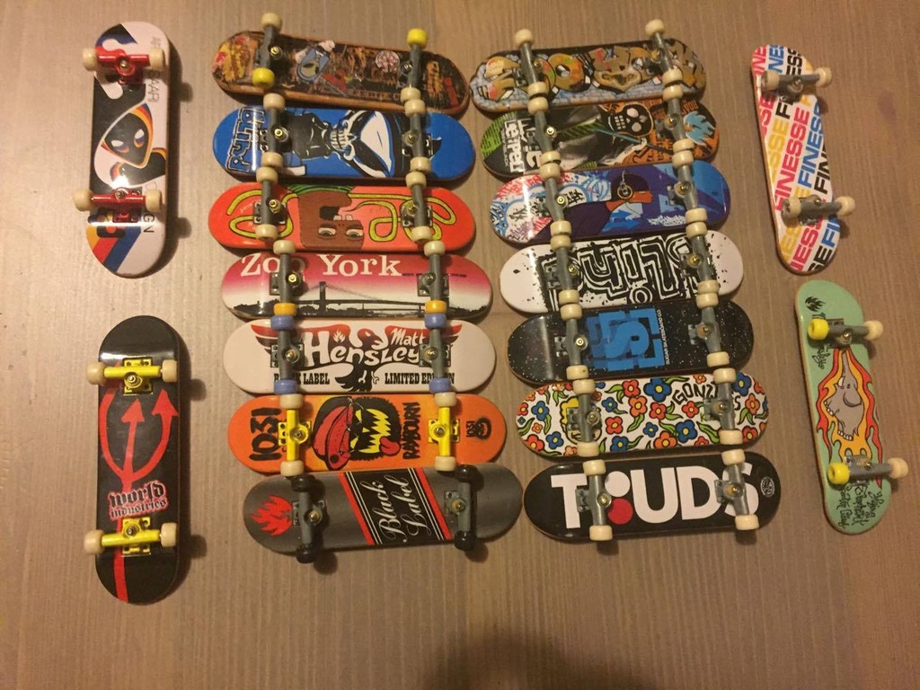 DESKOROLKI TECH DECK!! 20 DESEK Z WALIZKĄ OKAZJA!!