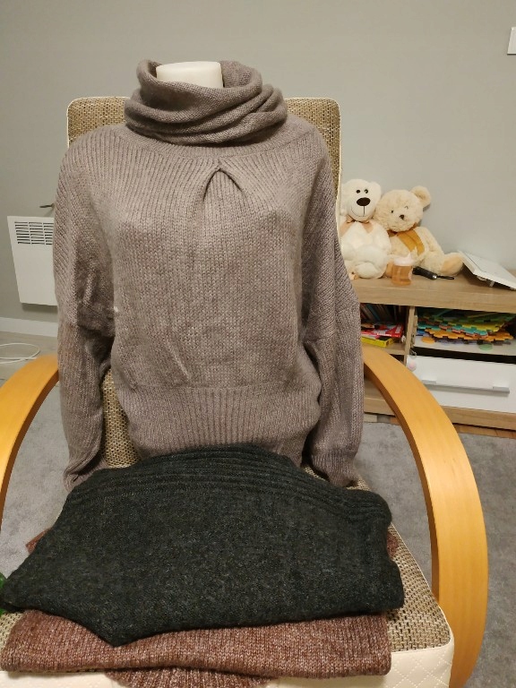 zestaw swetrów sweter stan bdb