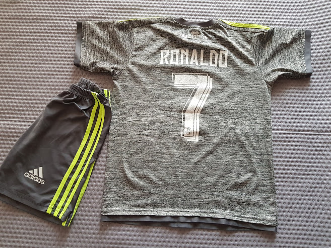 Adidas strój sportowy Ronaldo 146