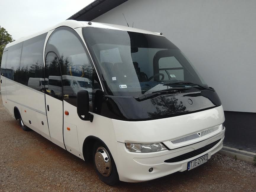 MERCEDES MAGO 2