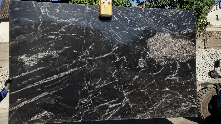 Blat kamienny kuchenny granit Black Forest gr.2cm