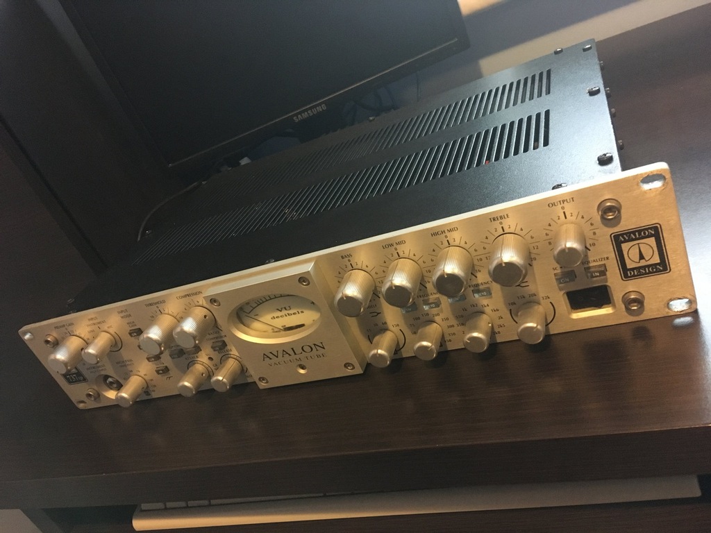 Preamp Avalon VT-737SP | Przedwzmacniacz