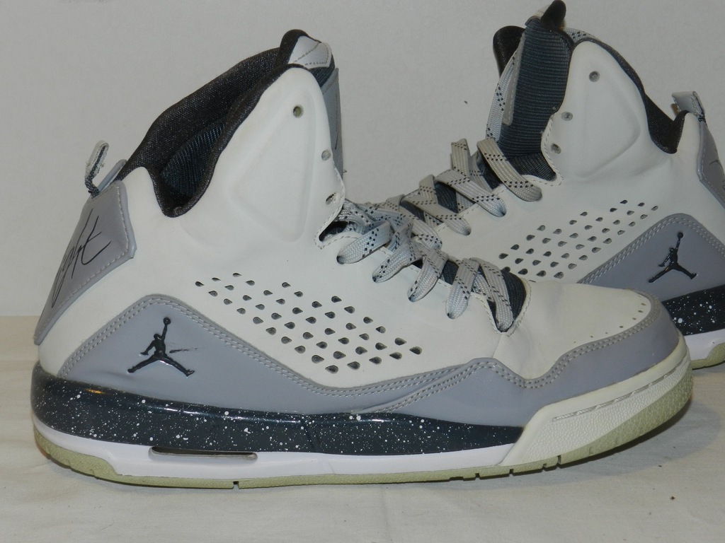 NIKE AIR JORDAN FLIGHT SC 3 PLATINUM/GREY r.38,5